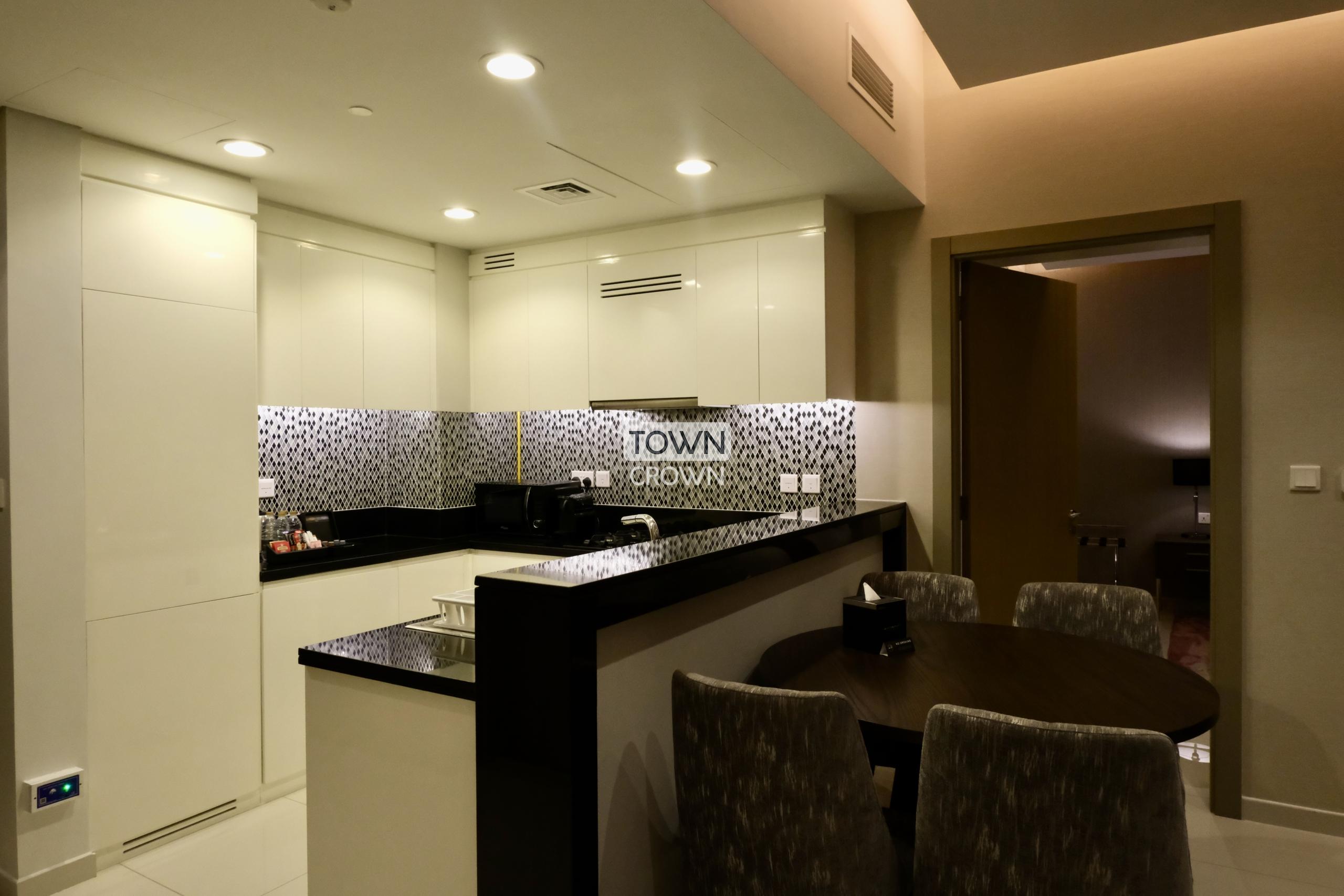 Ultra-Luxury High-Floor Hotel Apartment in AYKON City, Business Bay