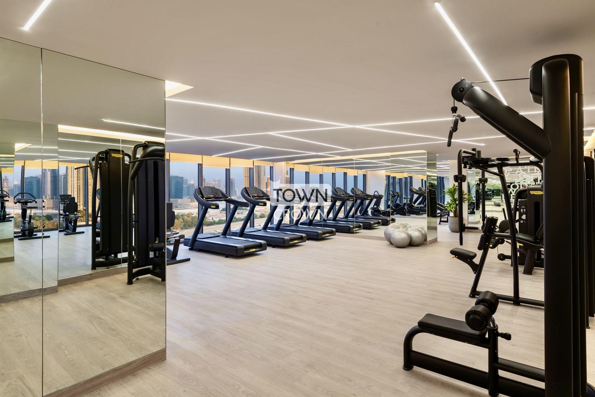 Ultra-Luxury High-Floor Hotel Apartment in AYKON City, Business Bay