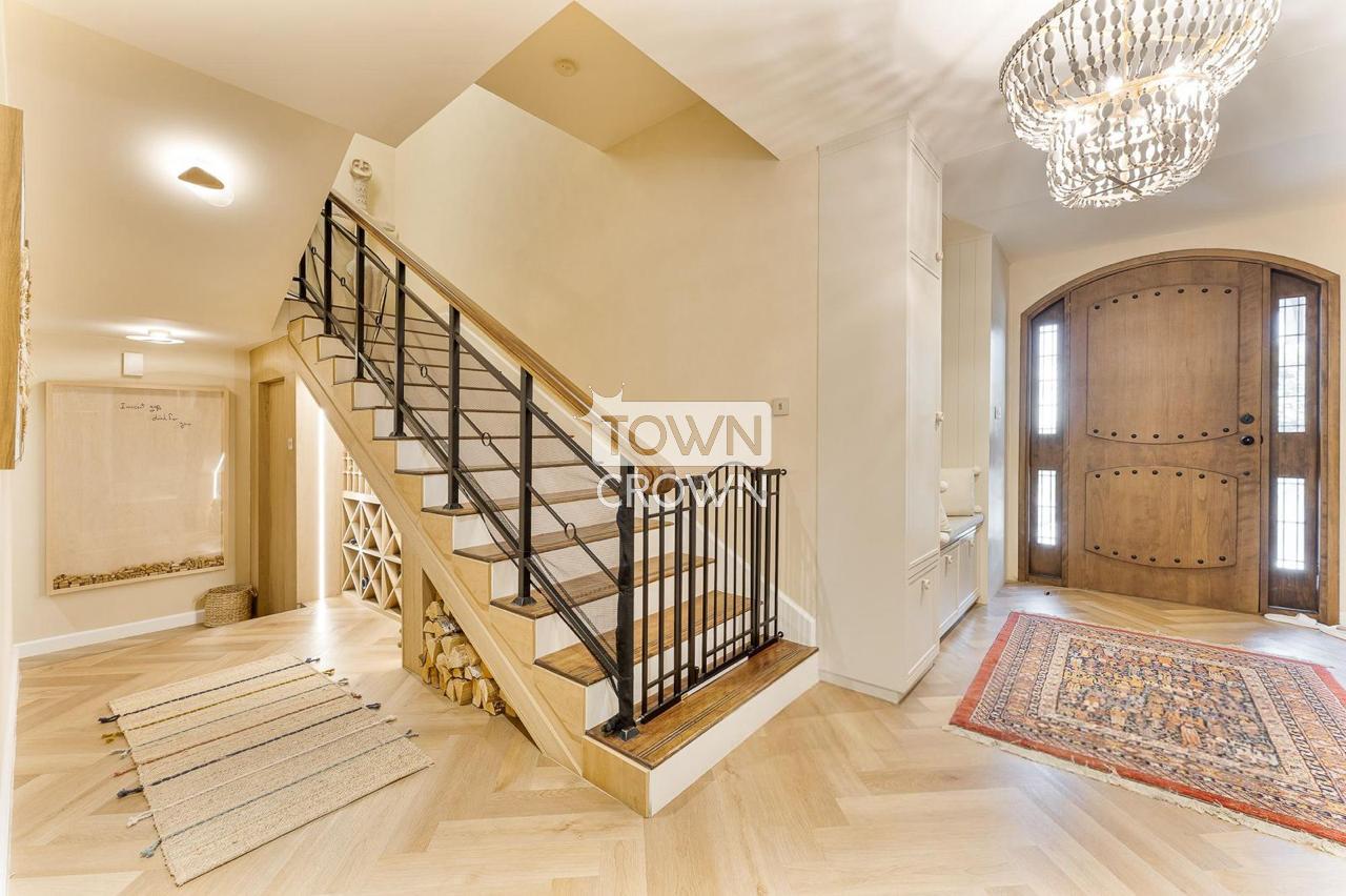 PHOTO-2026-06-03-16-39-49 6 Furnished 4BR Villa | Private Pool | Garden & Courtyard Spaces