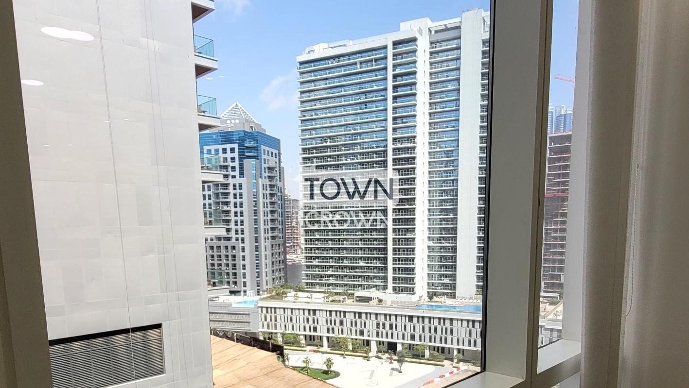 Fully Furnished Private Office in Business Bay